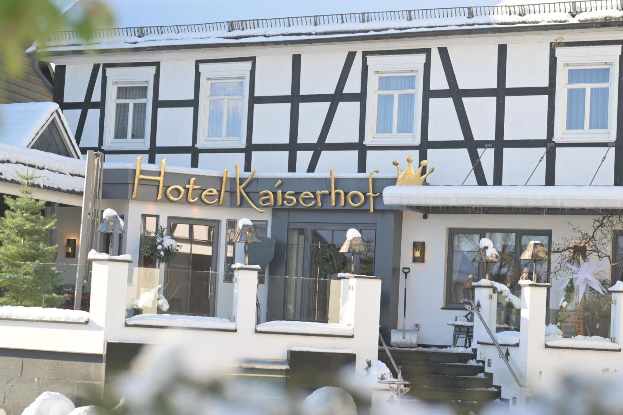 Hotel Kaiserhof Медебах Екстер'єр фото