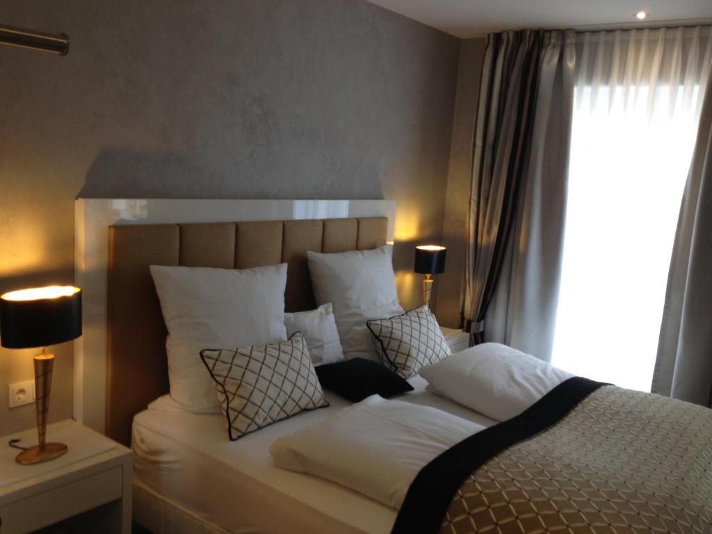 Hotel Kaiserhof Медебах Номер фото