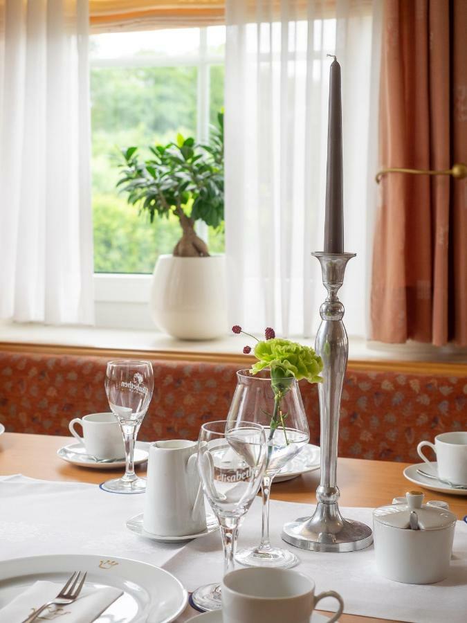 Hotel Kaiserhof Медебах Екстер'єр фото